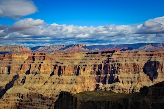 G&oacute;ry w rezerwacie Indian. Grand Canyon USA Arizona.