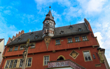 Fototapeta premium Neues Rathaus in Ochsenfurt, Landkreis Würzburg in Bayern