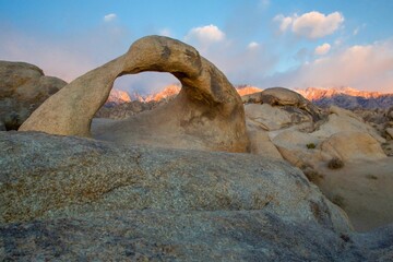 Scenic shot of Mobius Arch Loop Trail st sunset in California