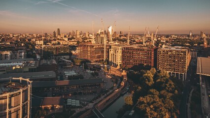 Obraz premium Aerial view of Granary Square at sunset in London, UK