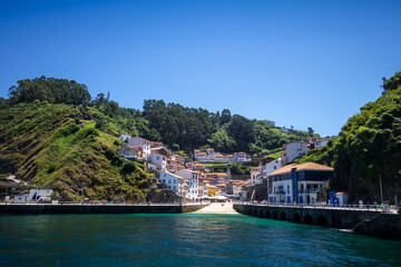 Fototapeta na wymiar Cudillero harbor and village in Asturias, Spain