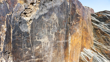 Smooth rock walls with drawings