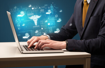 hand browsing on the internet for medical issues