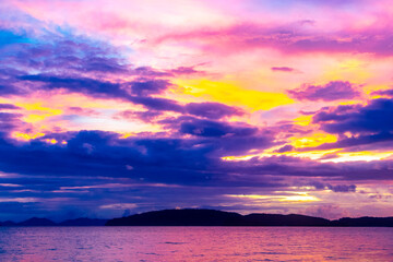 Fototapeta na wymiar Beautiful stunning colorful and golden sunset Ao Nang Beach Thailand.