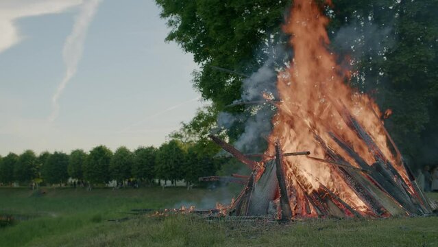 Tartu Jaanituli Jaanipäev Midsummer Midsommar Summer Juhannus Jonsok Camp Fire Bonfire 2