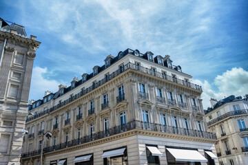 Fototapeta na wymiar Paris, beautiful building, avenue des Champs-Elysees, luxury neighborhood 