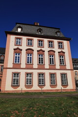 Fototapeta na wymiar Blick auf den Prälatenbau von Kloster Arnsburg in Hessen