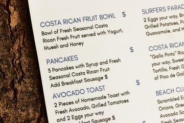 Naklejka premium Menú moderno y minimalista de desayuno de un restaurante para ilustrar / Modern and minimalist restaurant breakfast menu to illustrate 