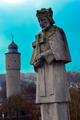 Steinfigur des Heiligen Johannes Nepomuk in Ochsenfurt, Landkreis Würzburg (Bayern)