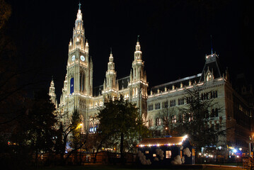 Fototapeta na wymiar Rathaus. Vienna city hall at night