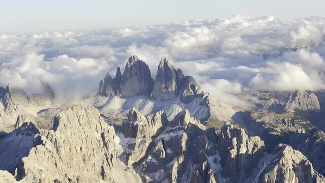 Drei Zinnen Gipfel in den Dolomiten