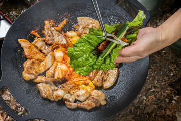 サムギョプサル　韓国焼肉　Barbecue of Korean pork(samgyeopsal)