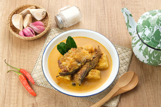 Mangut, made from smoked stingray fish cooked with spices and coconut milk. Indonesian traditional food.
