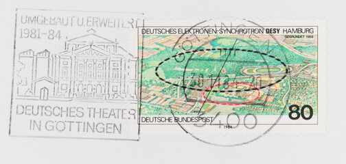 briefmarke stamp vintage retro alt old map landkarte 80 DESY hamburg gestempelt frankiert cancel used gebraucht slogan werbung deutsches theater in göttingen post letter mailbrief