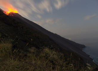 Die Nordflanke der Vulkaninsel Stromboli 