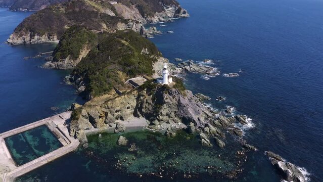 四国最西端の佐田岬灯台と豊後水道を望む4Kドローン空撮（愛媛県伊方町）