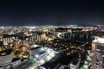 福岡市の室見川流域の夜景