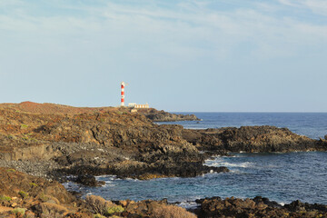 The Punta de Rasca lighthouse marks the southern tip of Tenerife. It dates from the end of the 19th century and is 32 m high