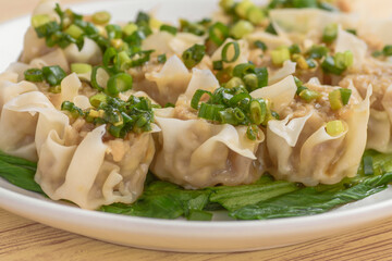 焼売のネギダレかけ