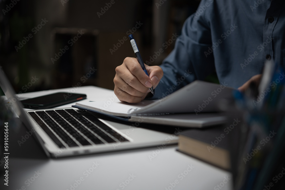 Aufkleber education, development and intelligence cognition learning concept. businessperson reading and writi