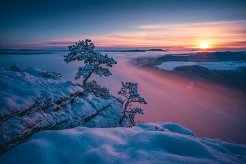 Winterlicher Sonnenaufgang im Elbsandstein Gebirge 