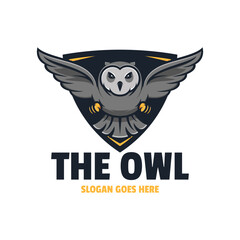 Naklejka premium Logo cartoon mascot flying owl