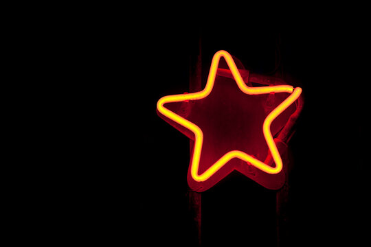 Red star - Neon light