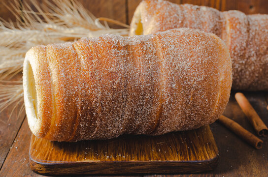 Kurtosh Kolach, Traditional Hungarian and Romanian Street Food
