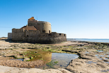 Fototapeta na wymiar The beautiful Fort Mahon at the coastline of Ambleteuse in France. 