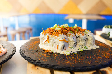 sushi nikkei comida fusion peru japon en rasturante