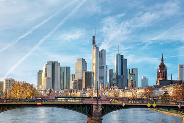 Frankfurt am Main skyline with bridge - obrazy, fototapety, plakaty