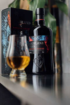 Bottle of Whisky Highland Park Dragon Legend