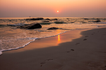 Fototapeta na wymiar Sunset on Hua Hin Beach