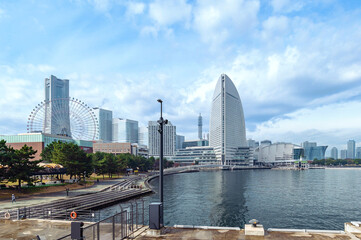 【横浜市、みなとみらい】みなとみらいは未来的なウォーターフロント地区