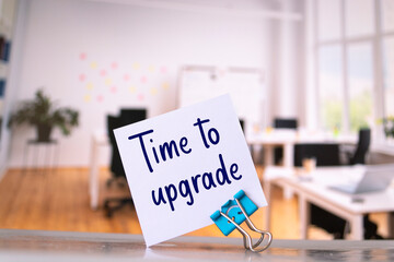 Text time to upgrade on the short note texture background
