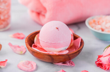 Sanitary care products color bath ball