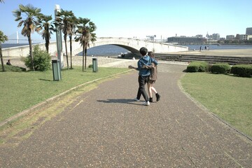 Naklejka premium person walking on the street