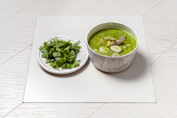 Green borscht with veal