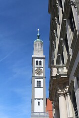Perlachturm: 70 m hoher Turm in der Altstadt von Augsburg. Im 10. Jahrhundert als Wachturm erbaut,...
