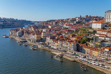 Fototapeta na wymiar View of Ribeira historical quarter on the margin Douro river