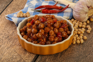 Baked chickpea with tomato sauce
