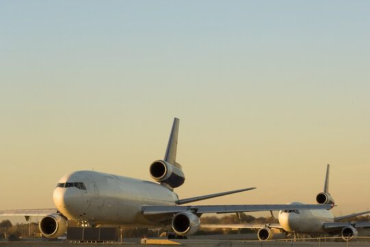 Airplanes Taxiing