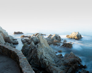 rocas y mar de fantasia
