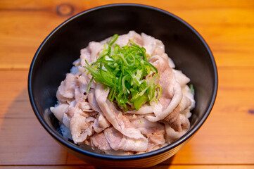 豚しゃぶ丼（北海道札幌市）