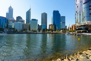 Obraz premium Perth city skyline, Elizabeth Quay with the landing symbol and the towers, Perth, Western Australia, Australia, Ozeanien