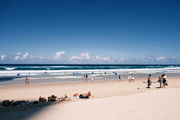 Feb 2023, Surfer’s Paradise, Gold Coast
By FujiFilm X-S 10
XF 18-55mm F2.8-4
6240 x 4160