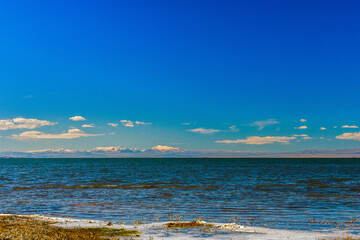 Fototapeta premium Beach and lake