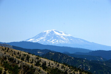 Fototapeta premium Panorama of Mount St. Helens National Volcanic Monument, Washington