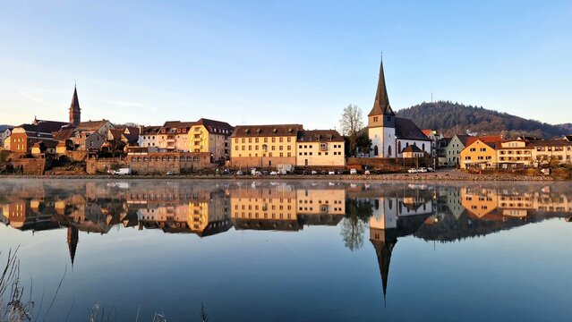 Aussicht auf die sch&ouml;ne Altstadt von Neckargem&uuml;nd
