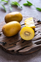 kiwi gold with back light
